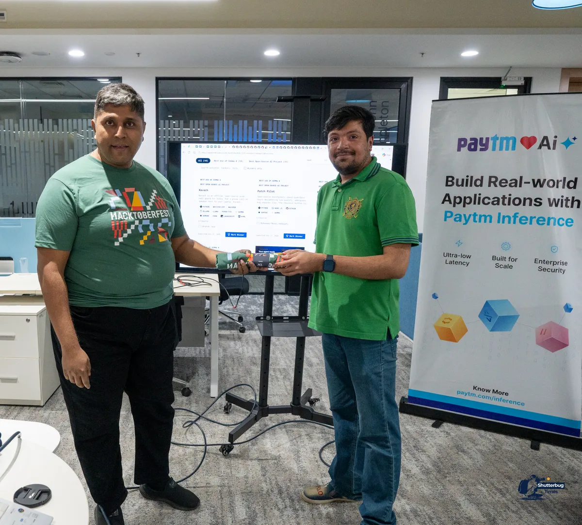 Lokesh receiving a token of appreciation