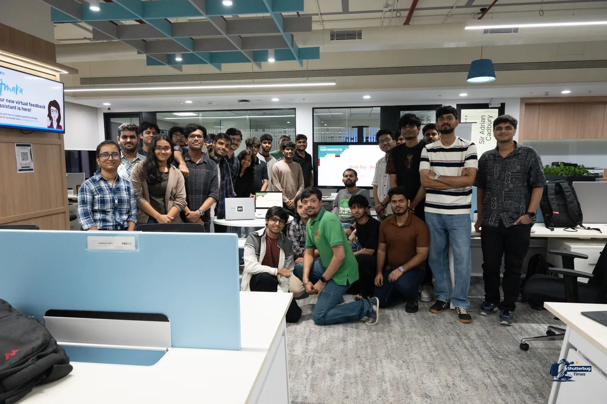 group photo of participants together